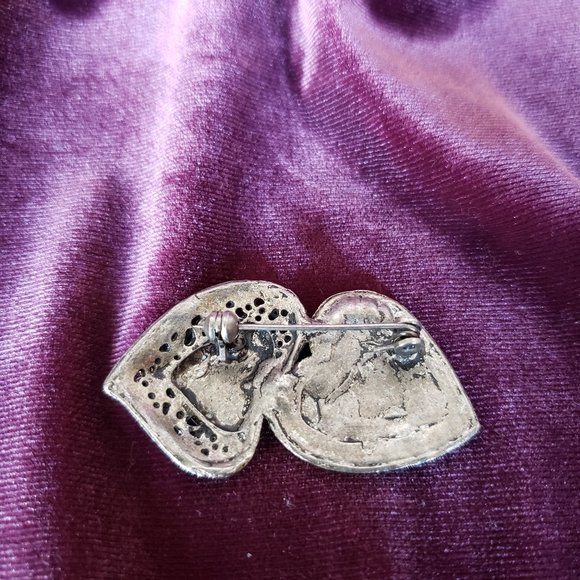 2 For $20 Brooch two hearts - Picture 4 of 5